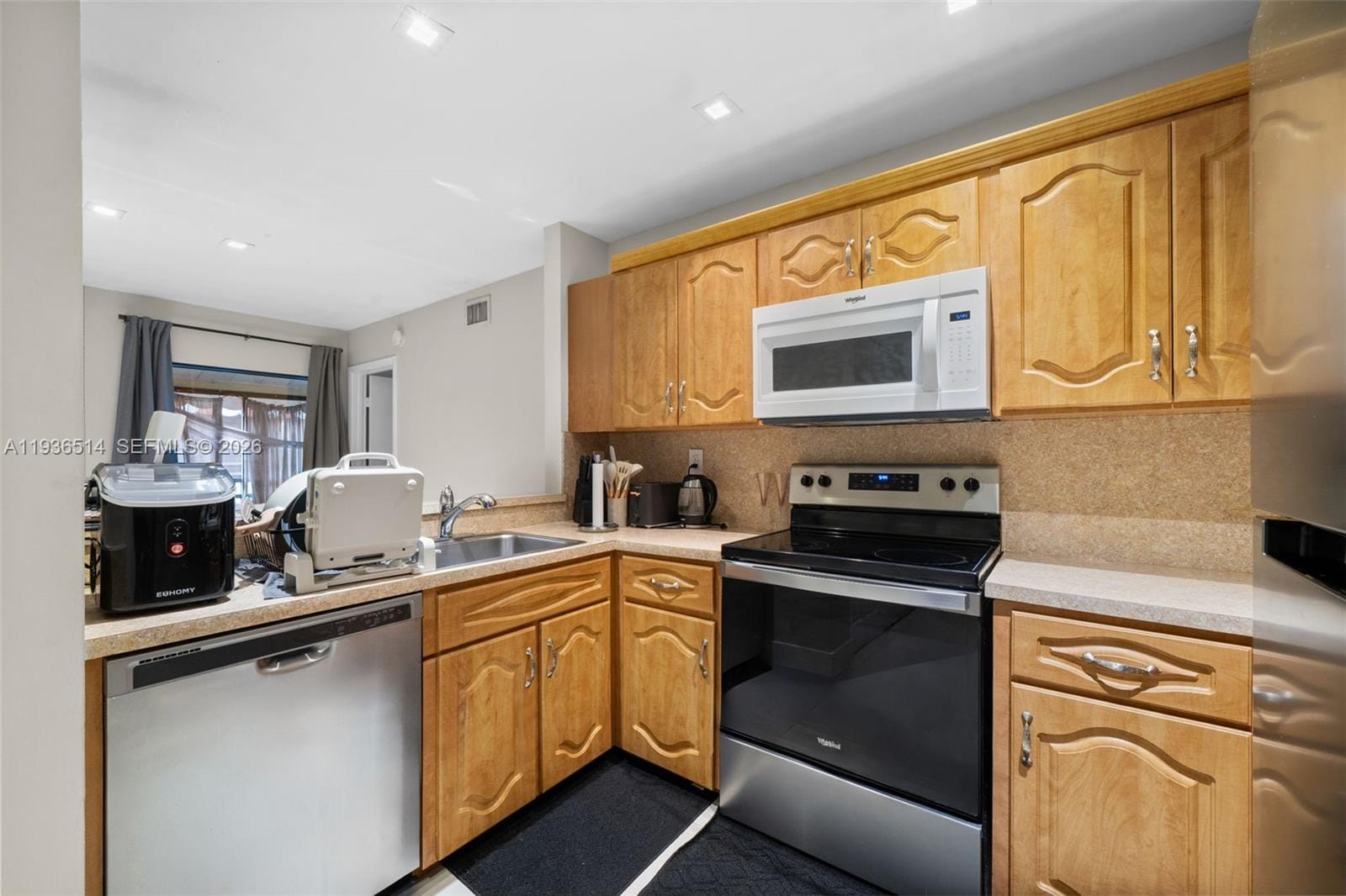 20310 NE 3rd Court 2, Miami, FL 33179 photo 7