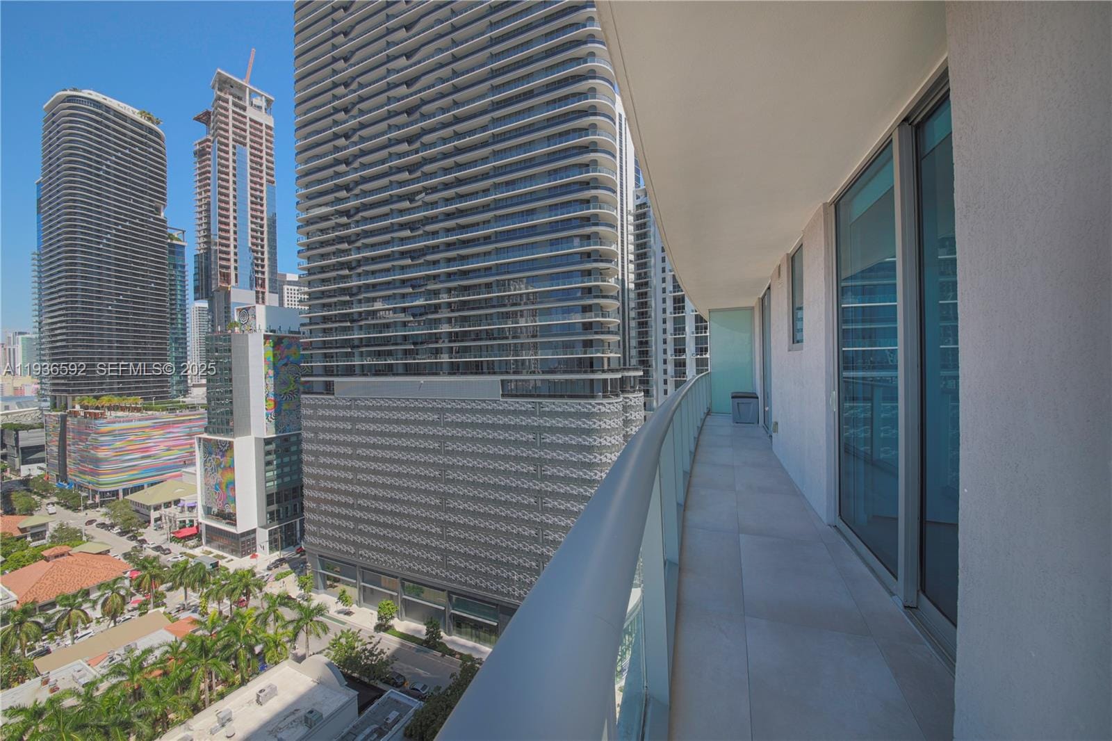 1100 S Miami Avenue 1707 — photo 2