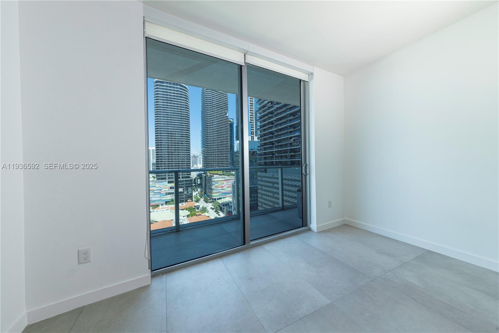 1100 S Miami Avenue 1707 — photo 11