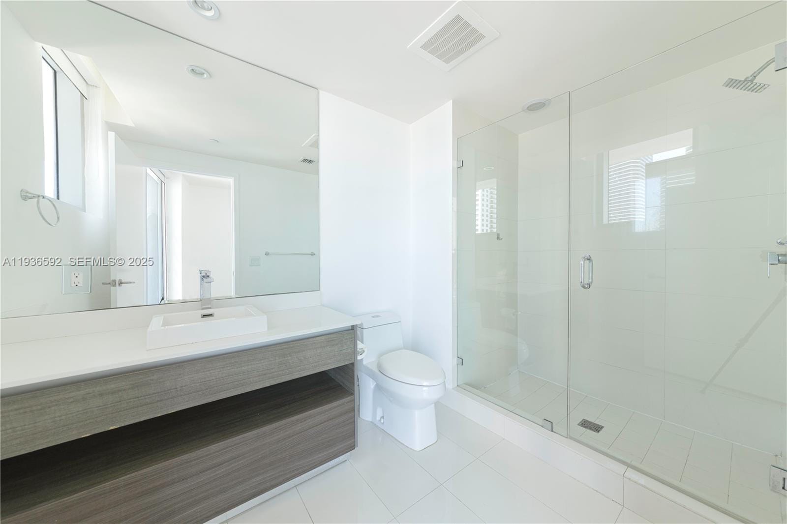 1100 S Miami Avenue 1707, Miami, FL 33130 photo 20