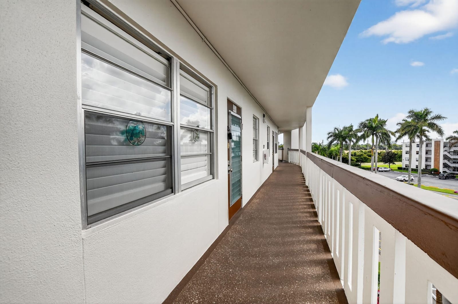 4008 Hythe A — photo 2