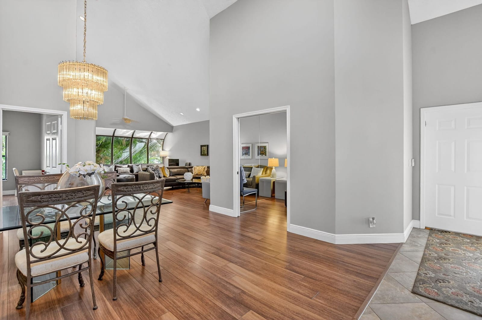 22658 Meridiana Drive — photo 11