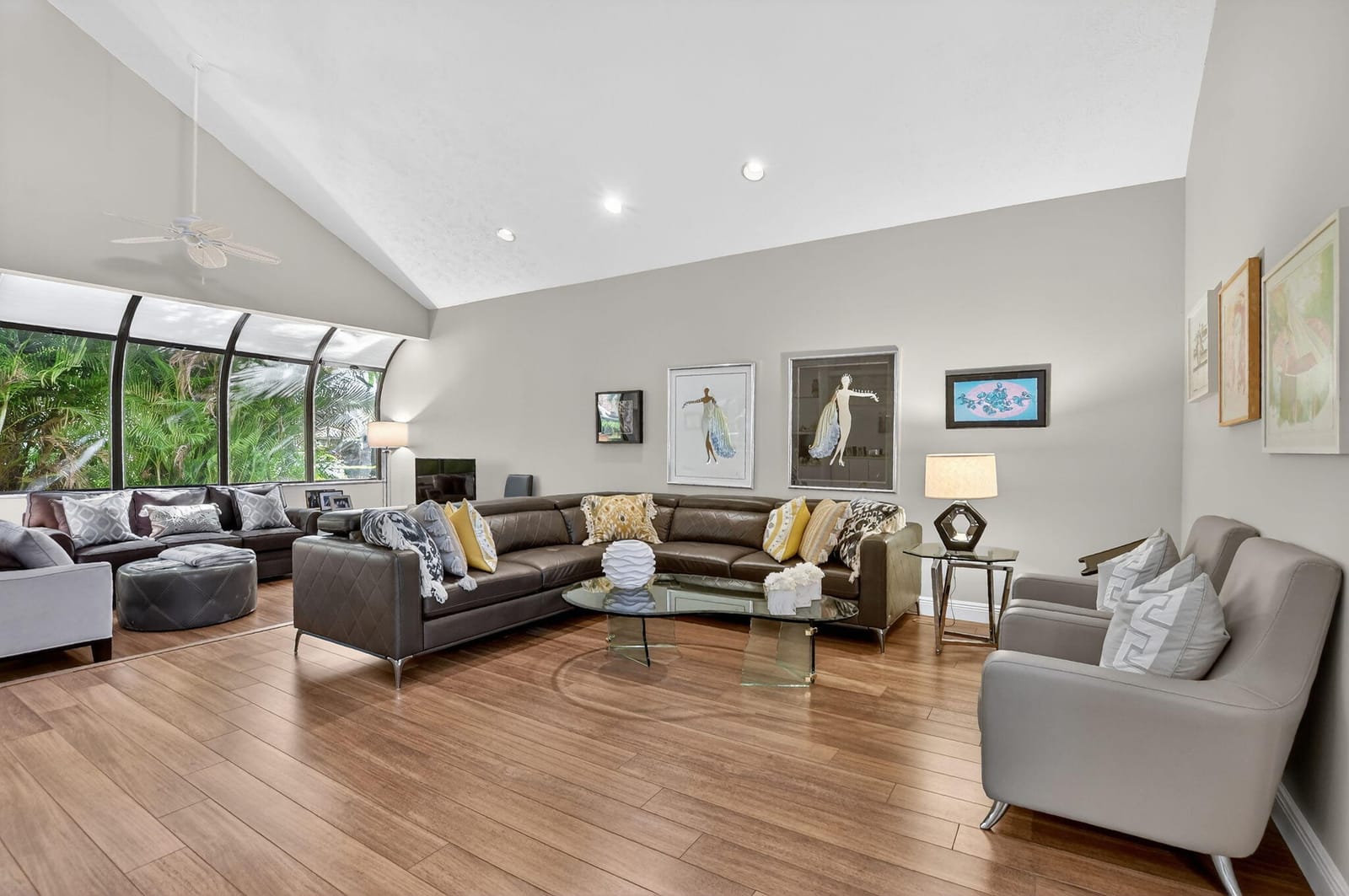 22658 Meridiana Drive — photo 12