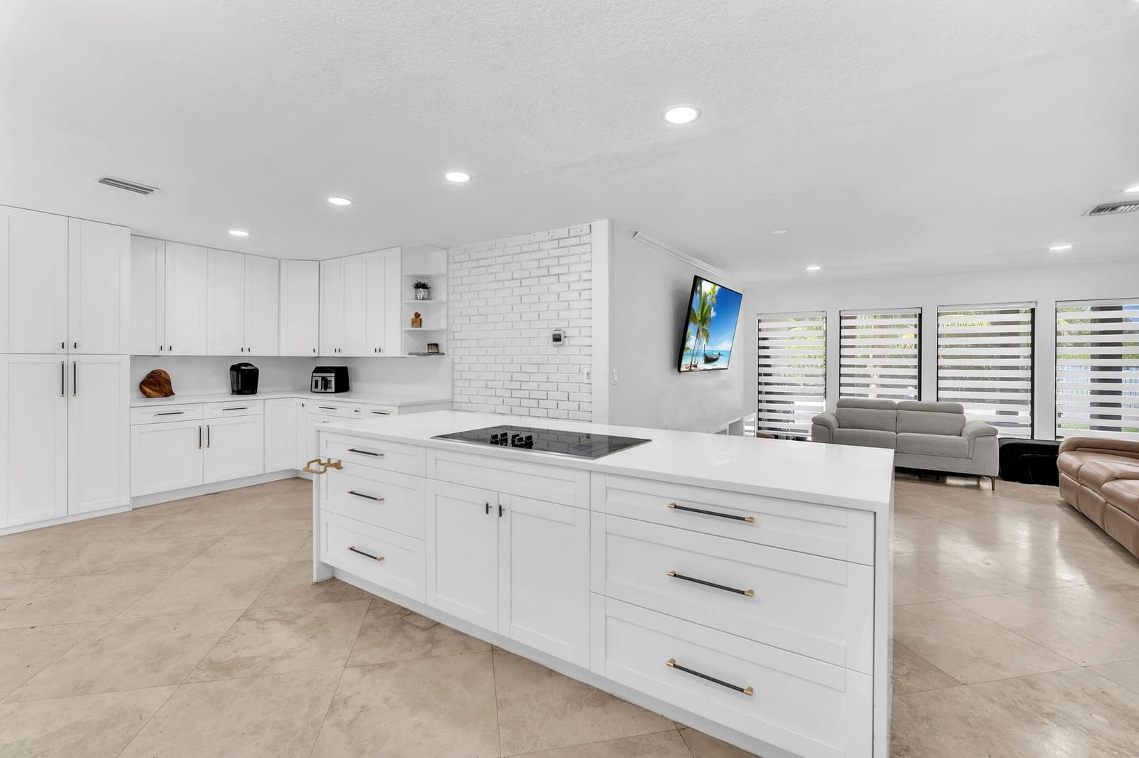 11800 NW 25th Street — photo 9