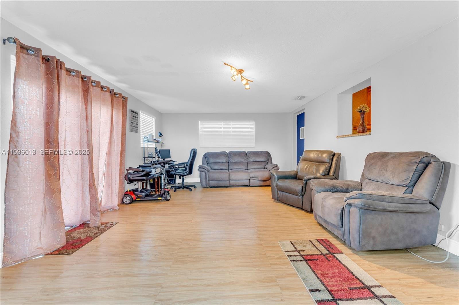 3738 NW 207th Drive, Miami Gardens, FL 33055 photo 9