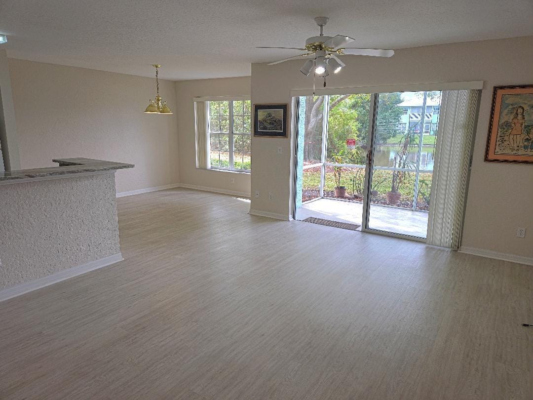 1143 SW Swan Lake Circle 601 — photo 5
