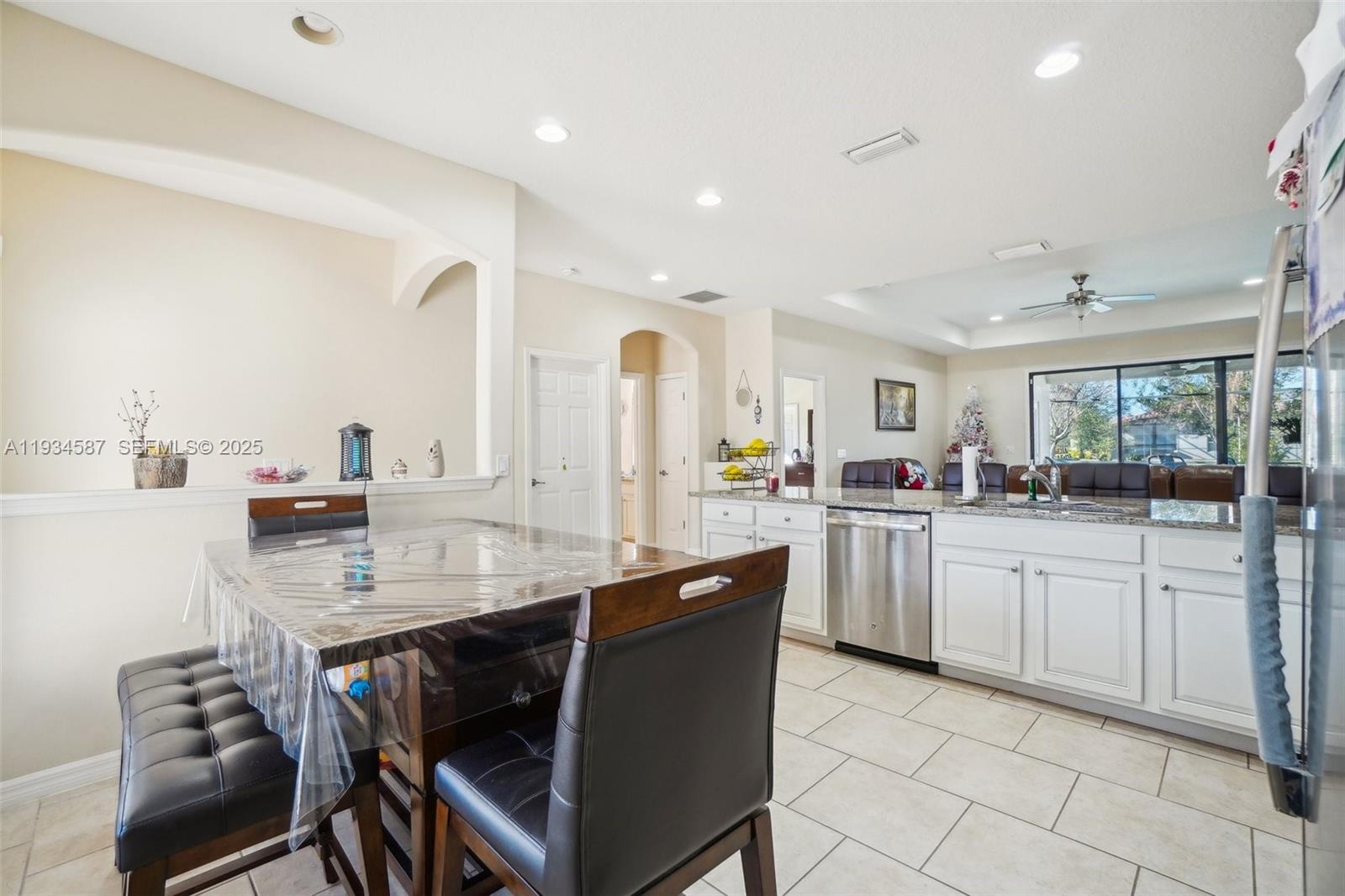 310 Villa Sorrento Circle, FL 33844 photo 19