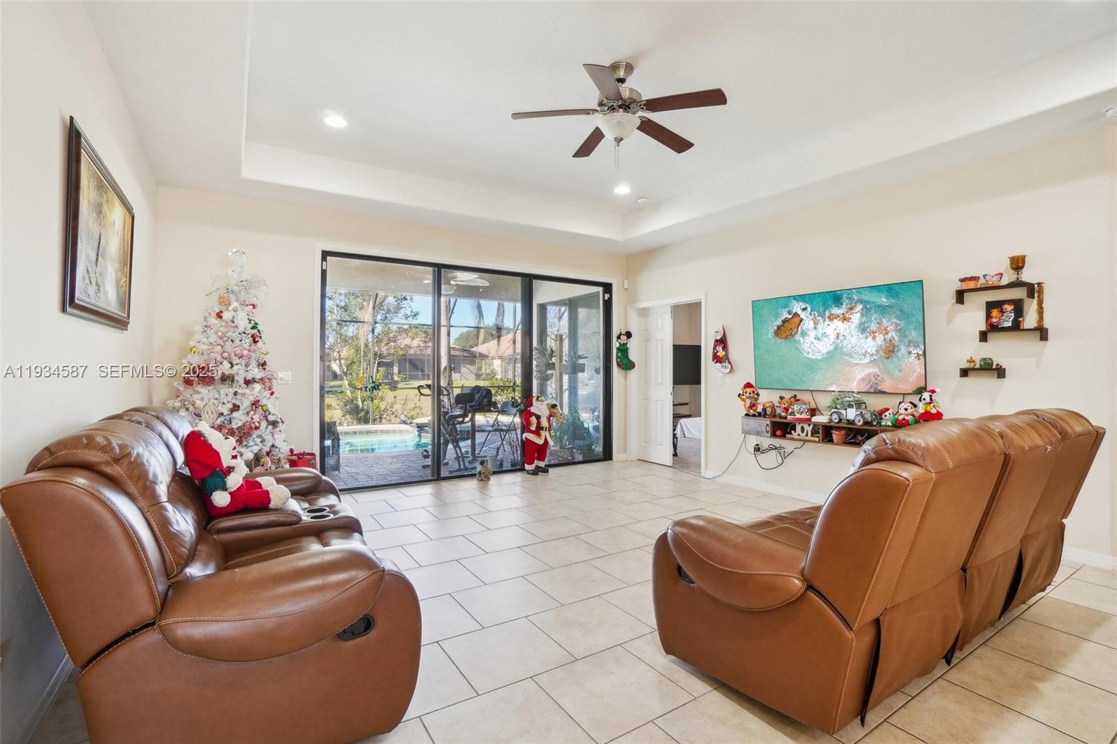310 Villa Sorrento Circle — photo 9