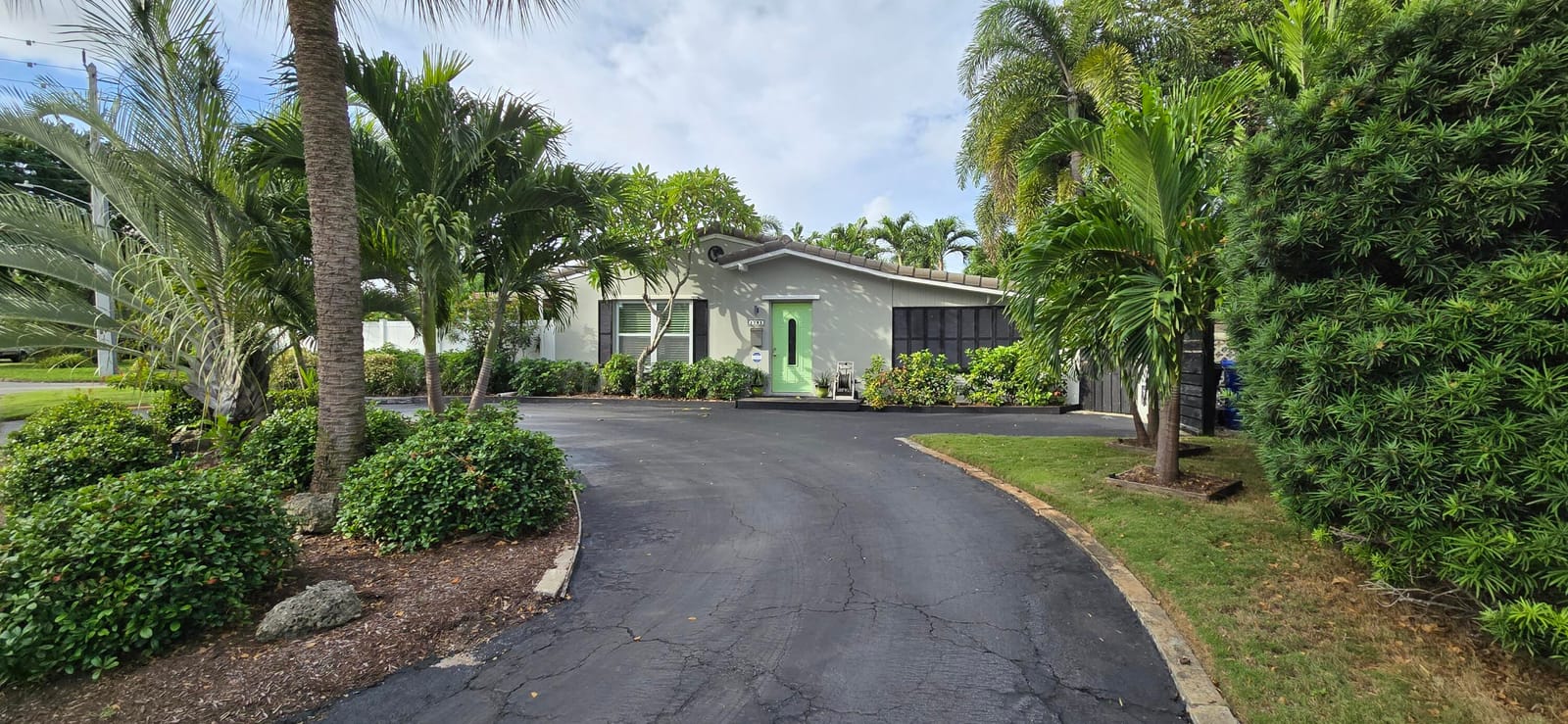 1701 NE 16th Avenue, Fort Lauderdale, FL 33305