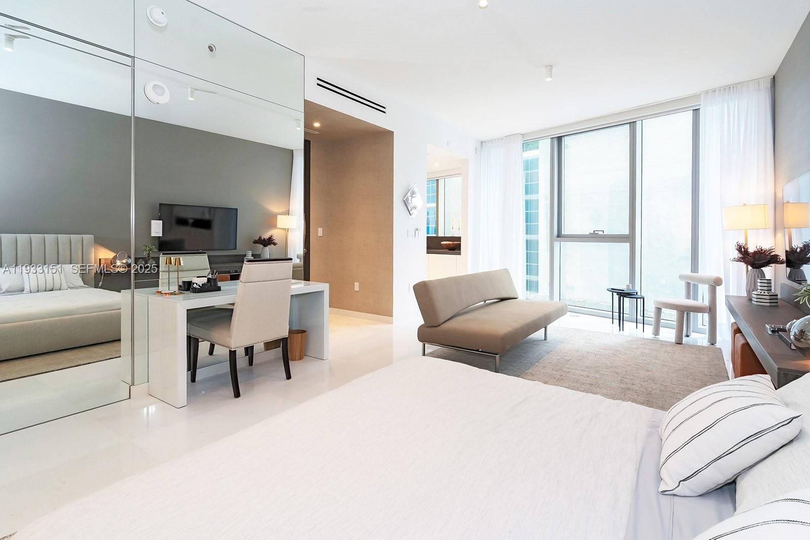 300 Biscayne Blvd Way 805 — photo 3