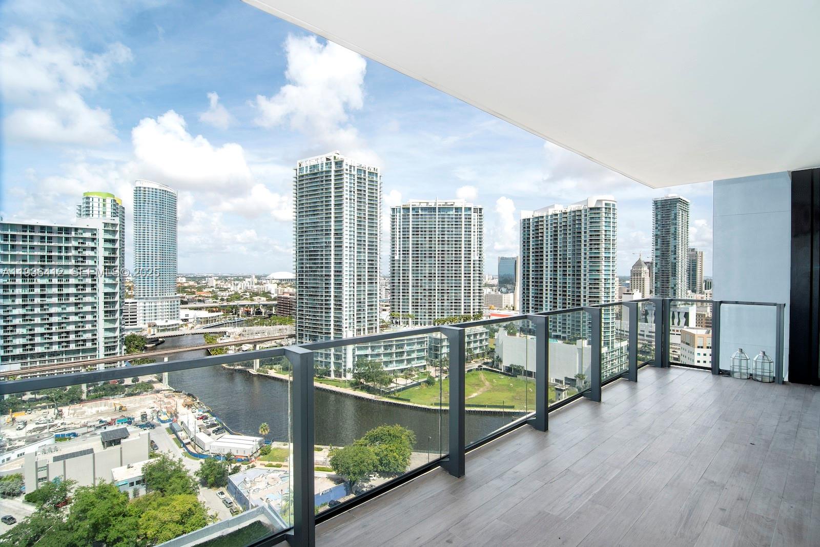68 SE 6th Street 2010, Miami, FL 33131, Miami