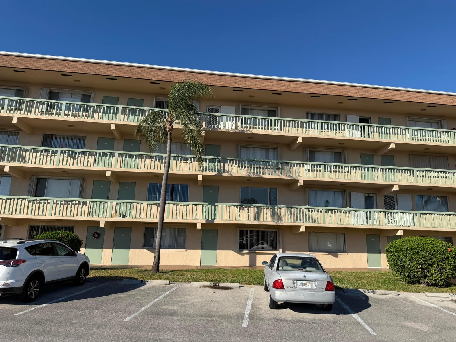 300 Village Green Circle S 406, Palm Springs, FL 33461