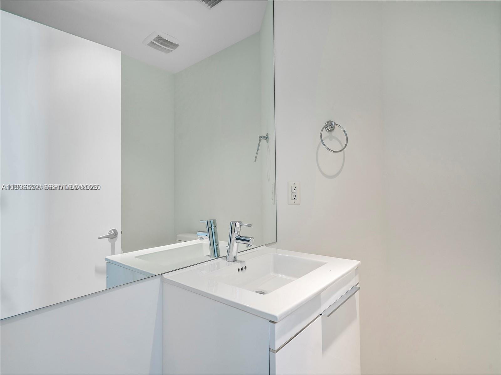 17301 Biscayne Boulevard 1105, North Miami Beach, FL 33160 photo 15