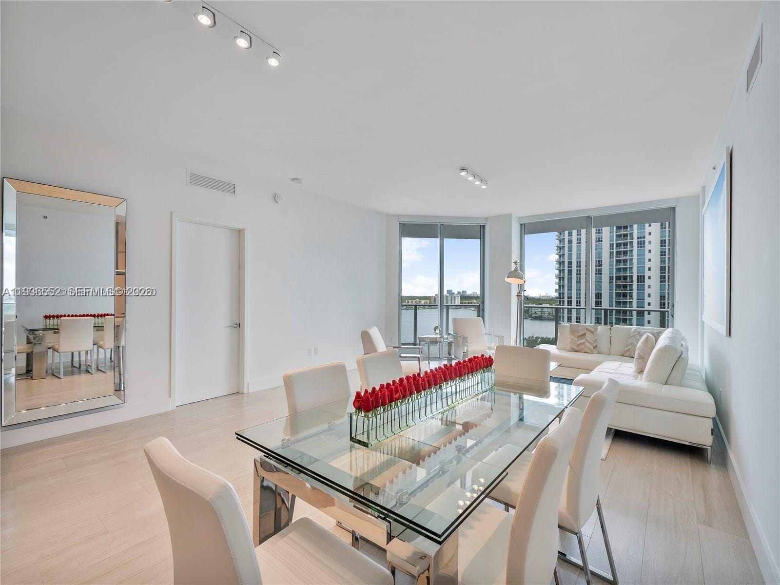 17301 Biscayne Boulevard 1105, North Miami Beach, FL 33160 photo 18
