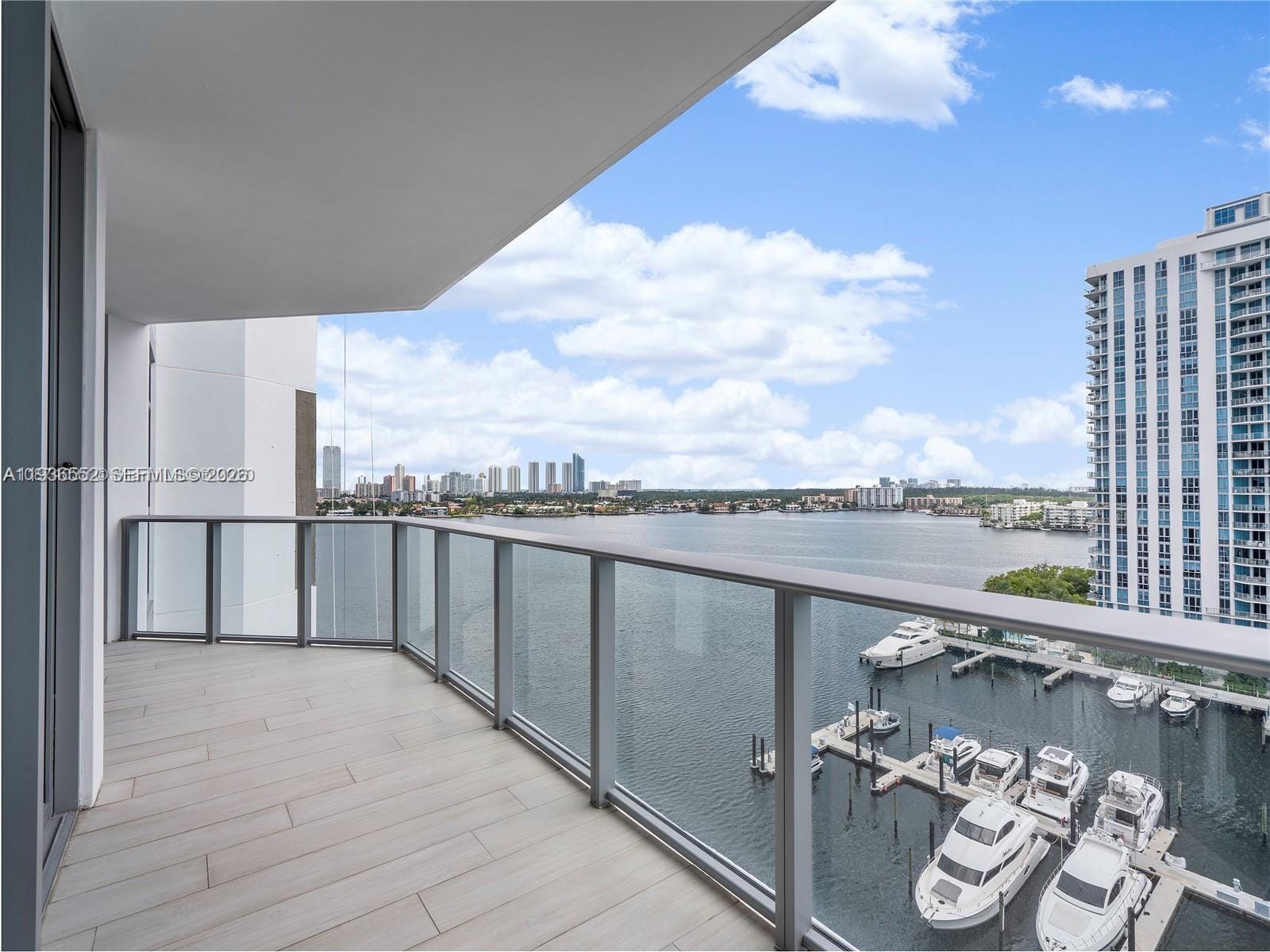 17301 Biscayne Boulevard 1105 — photo 4