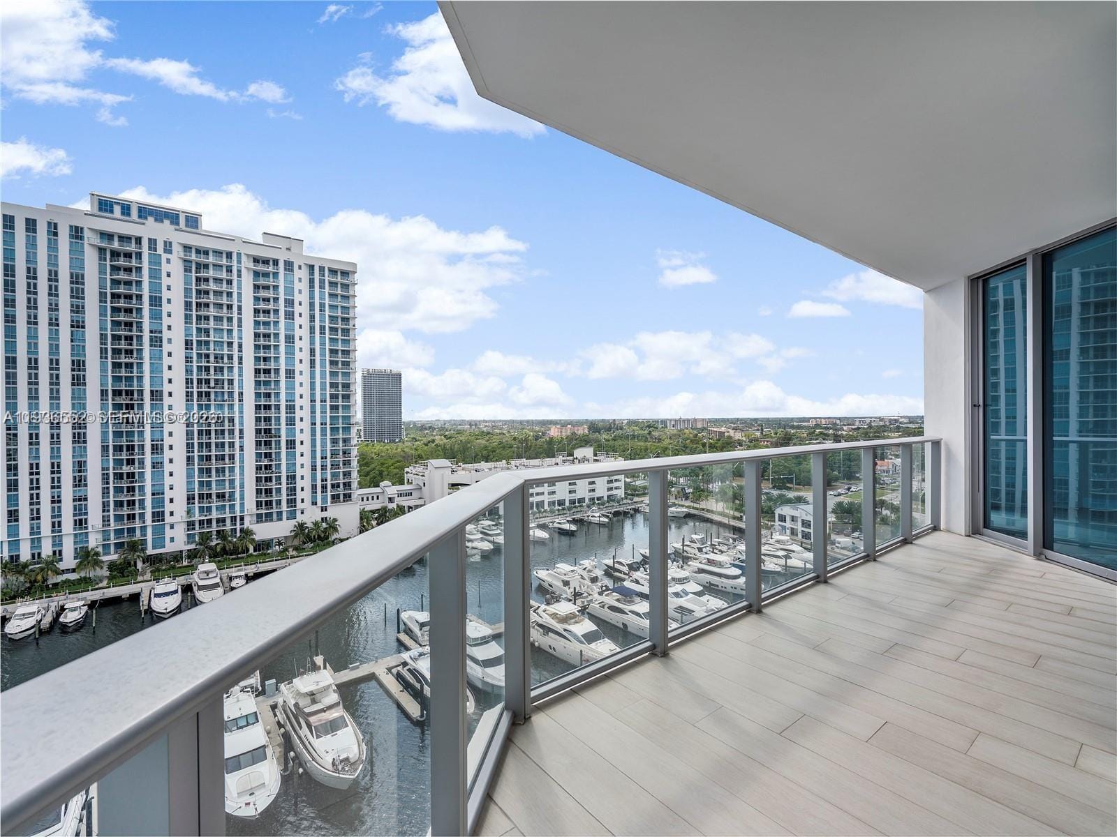 17301 Biscayne Boulevard 1105 — photo 5