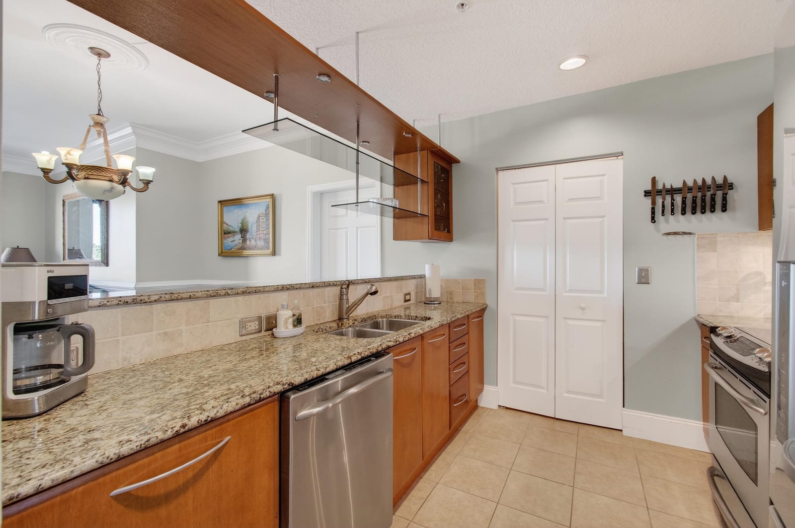 511 Lucerne Avenue 612, Lake Worth Beach, FL 33460 photo 7