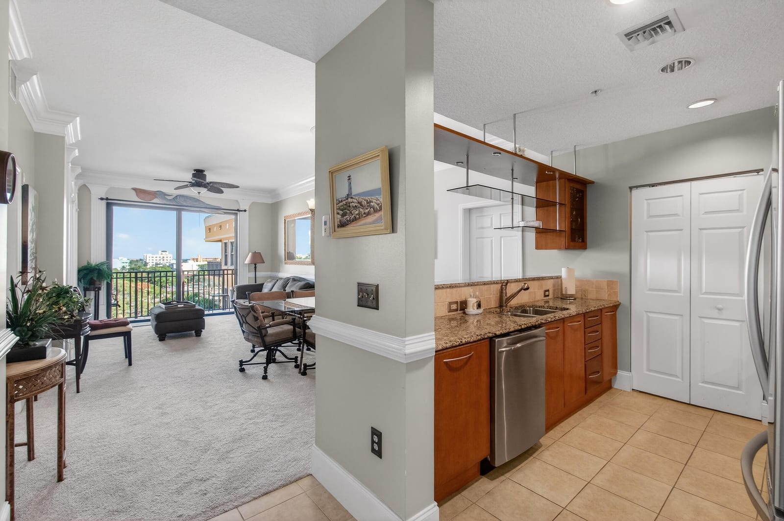 511 Lucerne Avenue 612, Lake Worth Beach, FL 33460 photo 10