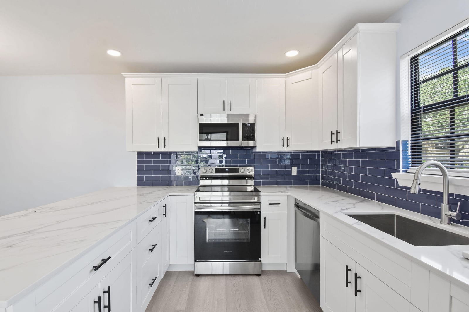 7471 SE Jamestown Terrace — photo 4