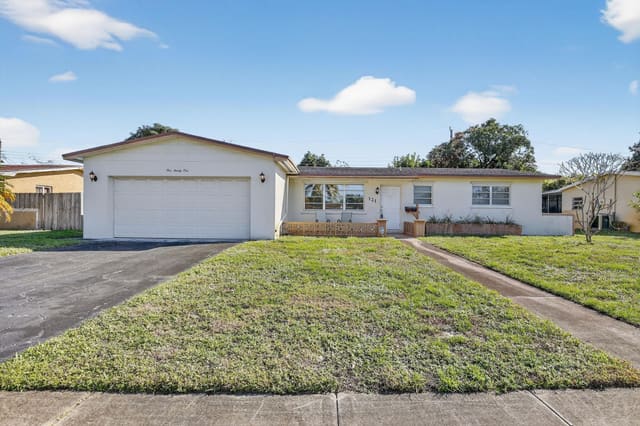 121 NW 77th Way, sold in Boulevard Heights Sec 11, Pembroke Pines, FL