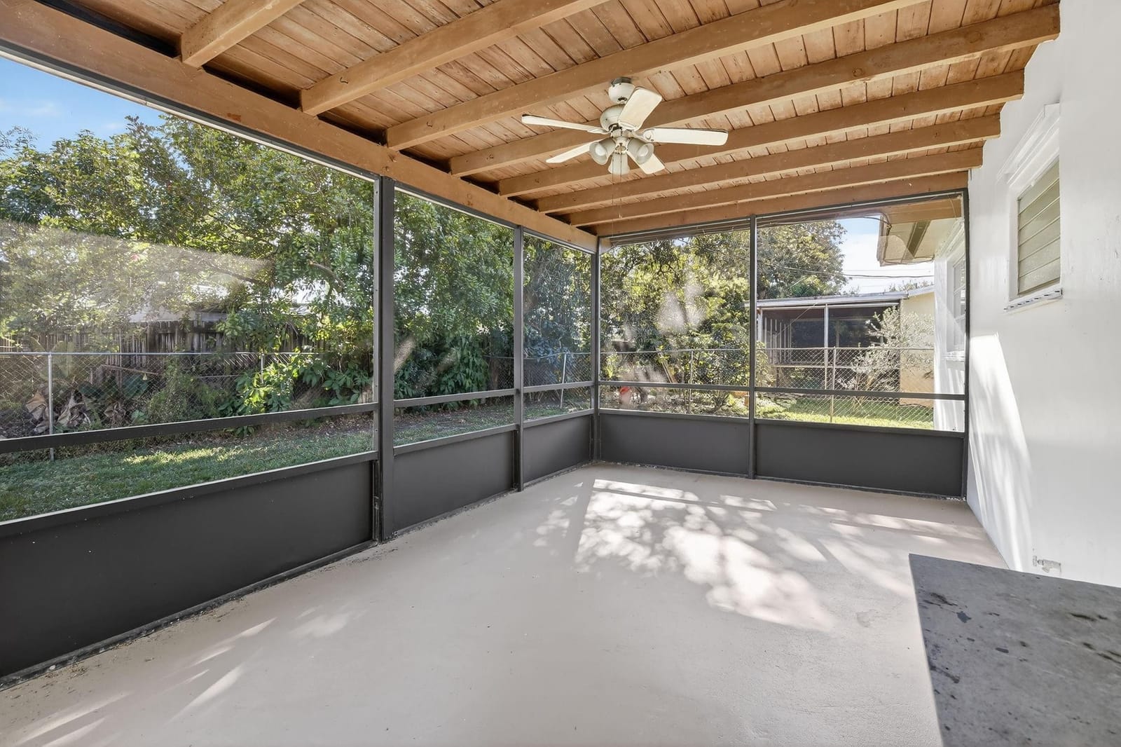 121 NW 77th Way, Pembroke Pines, FL 33024 photo 29