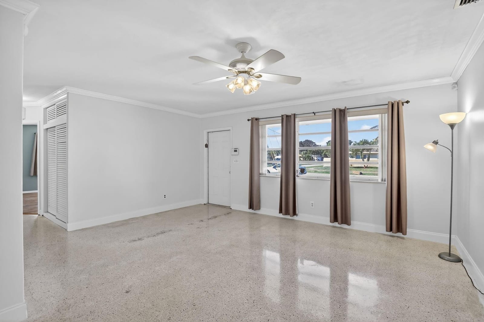 121 NW 77th Way, Pembroke Pines, FL 33024 photo 8