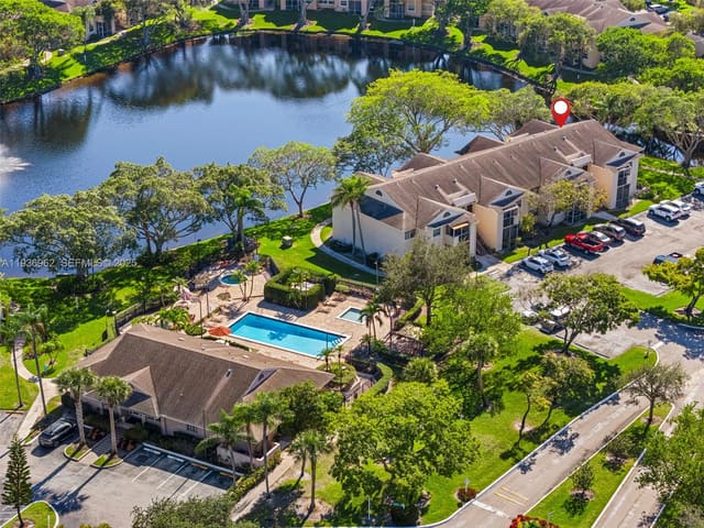 720 Cypress Lane F9, sold in Waters Edge At Deerfield, Deerfield Beach, FL