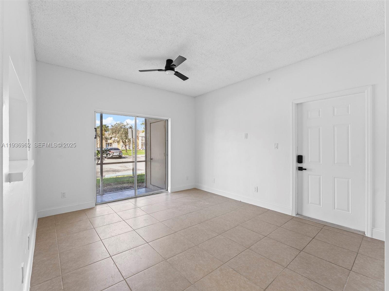 720 Cypress Lane F9 — photo 3
