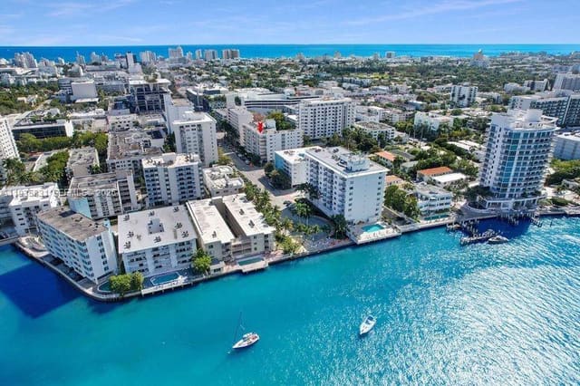 1340 Lincoln Road 807, sold in Golden House, Miami Beach, FL