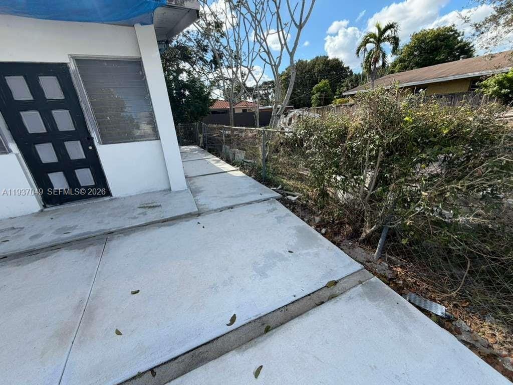 2530 NW 14th Court, Fort Lauderdale, FL 33311 photo 6