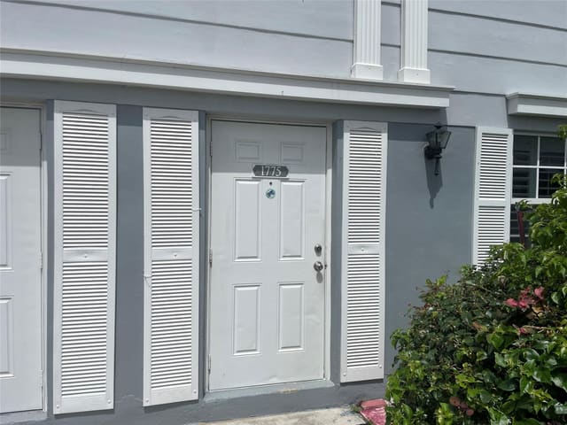 1775 SW 81st Way 6-32, sold in Arrowhead Golf & Tennis Club, Davie, FL