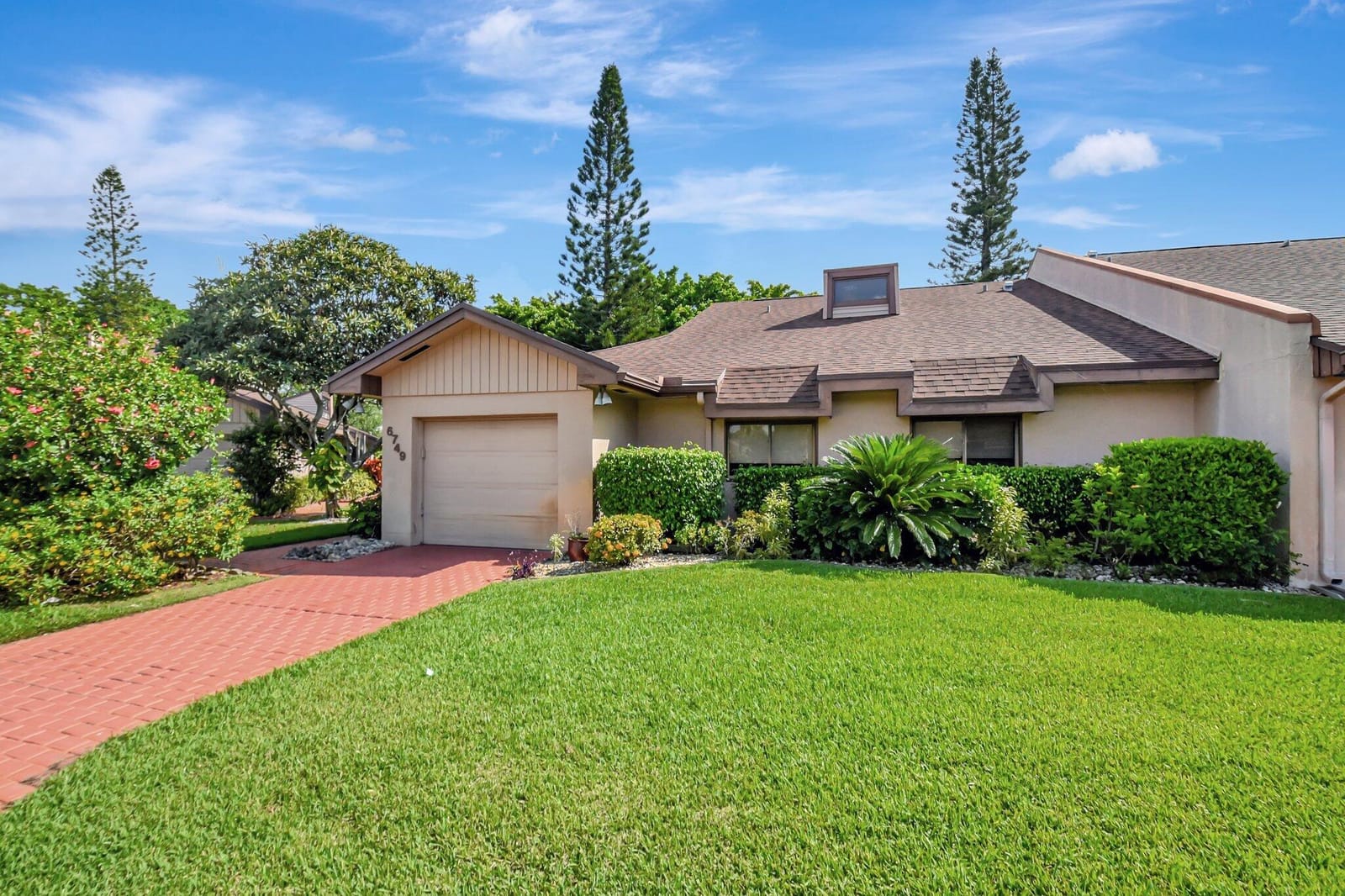 6749 Versailles Court 6749, Lake Worth, FL 33467