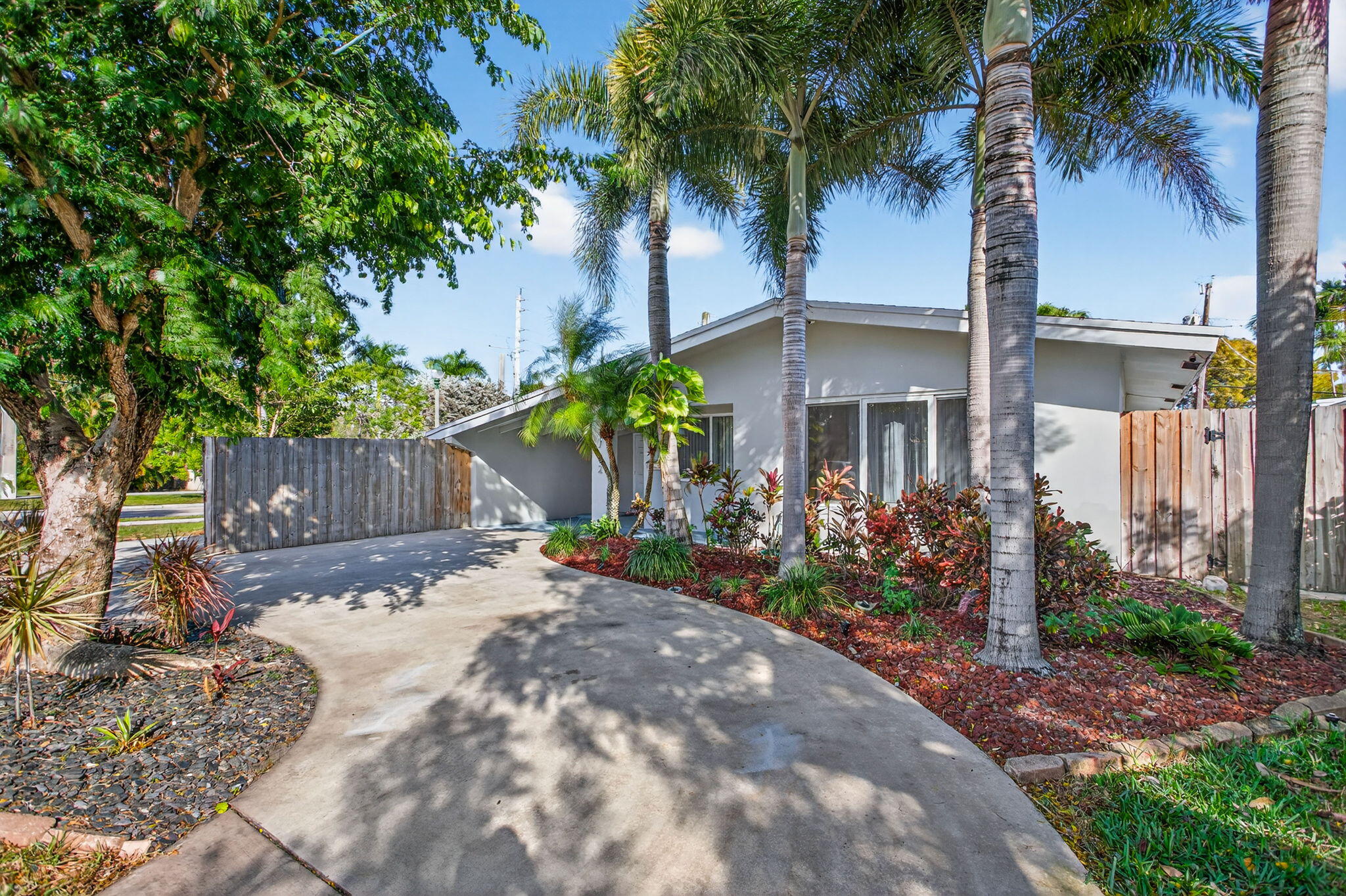 3792 NE 19th Avenue, Oakland Park, FL 33308, Oakland Park