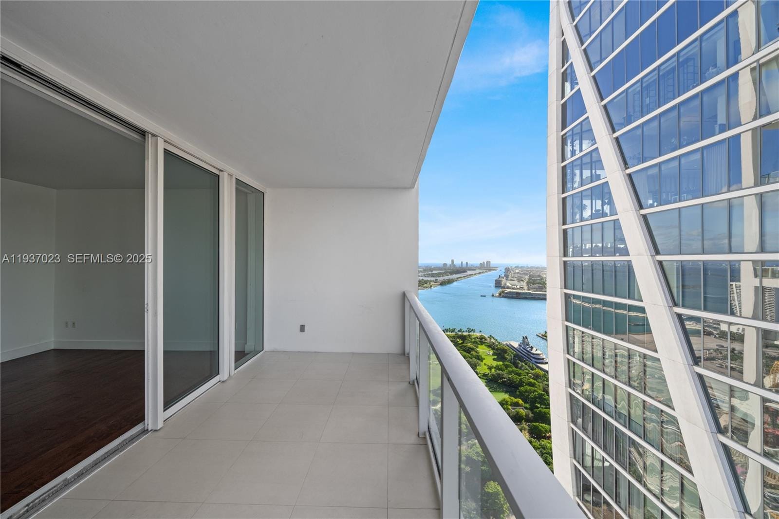1040 Biscayne Boulevard 4108, Miami, FL 33132 photo 16