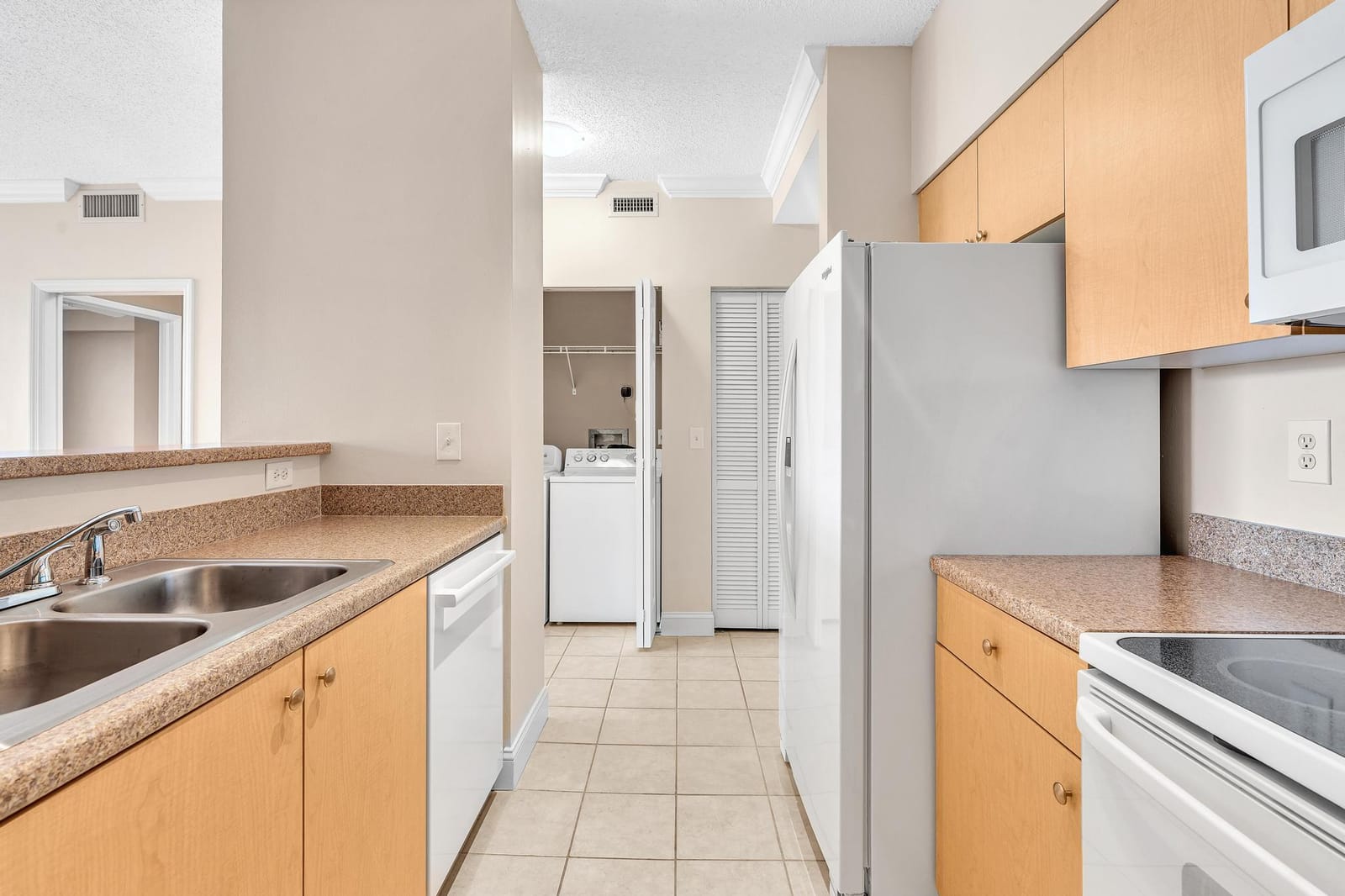 616 Clearwater Park Road 508, West Palm Beach, FL 33401 photo 13