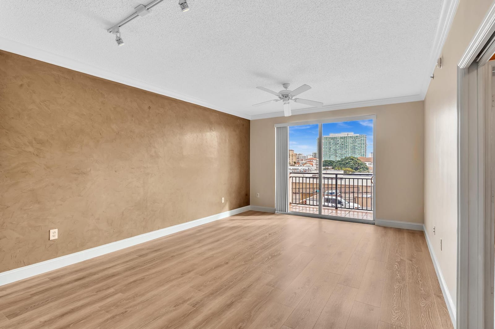616 Clearwater Park Road 508 — photo 5