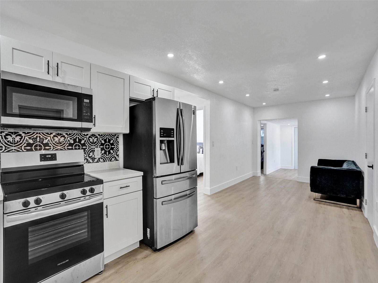 3661 NE 8th Avenue — photo 7