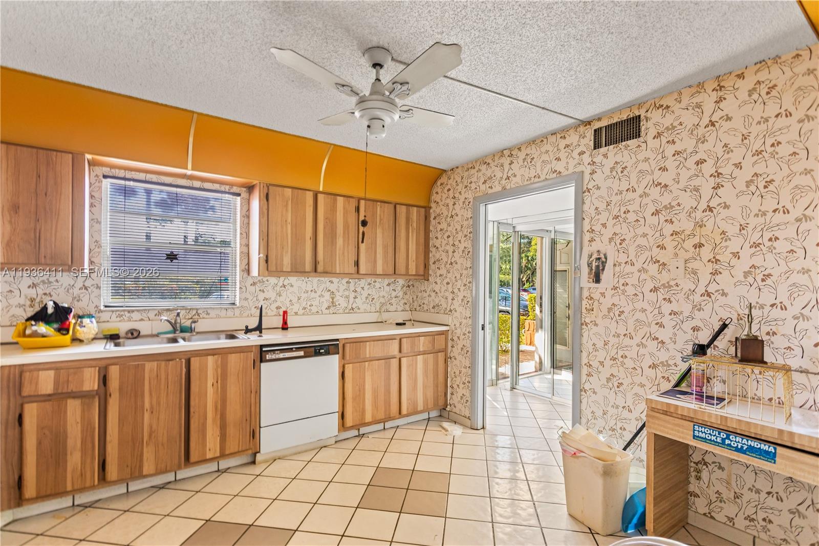 271 S Hollybrook Drive 51106, Pembroke Pines, FL 33025, Pembroke Pines