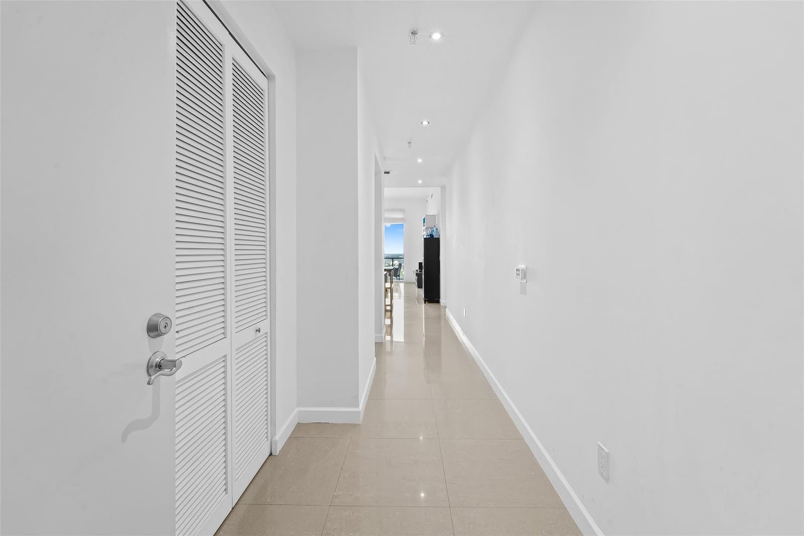 185 SW 7th Street 4403, Miami, FL 33130 photo 19