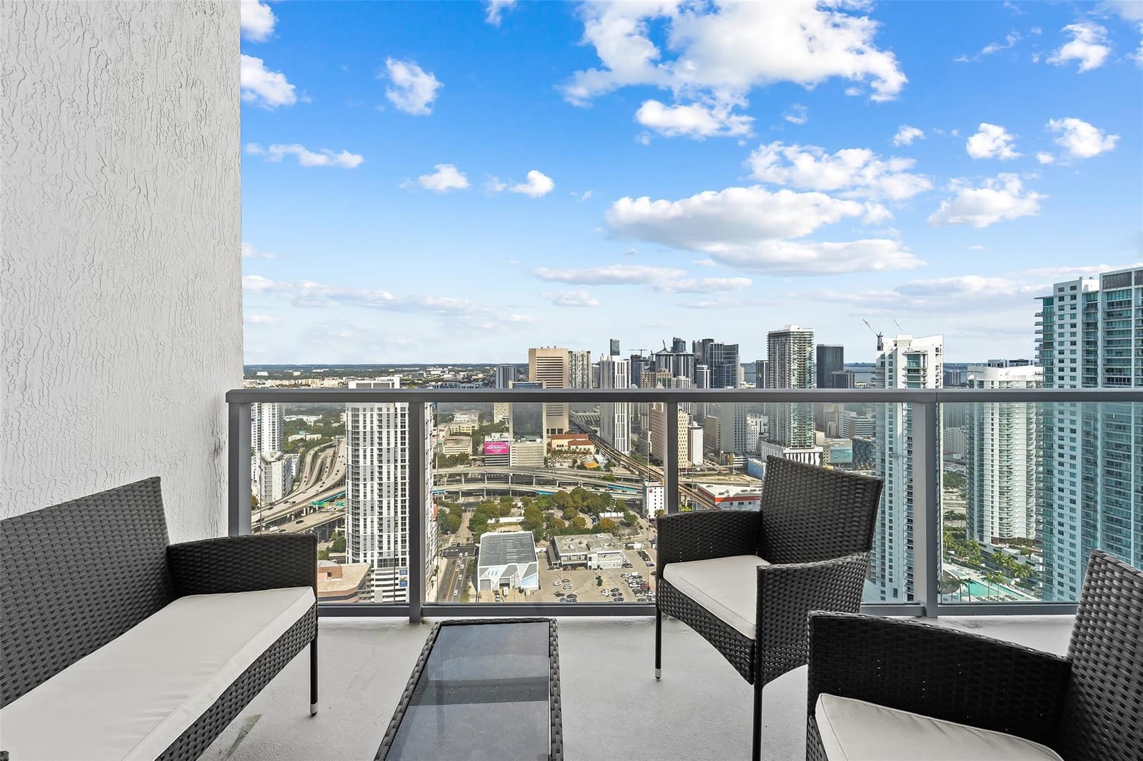 185 SW 7th Street 4403, Miami, FL 33130 photo 5