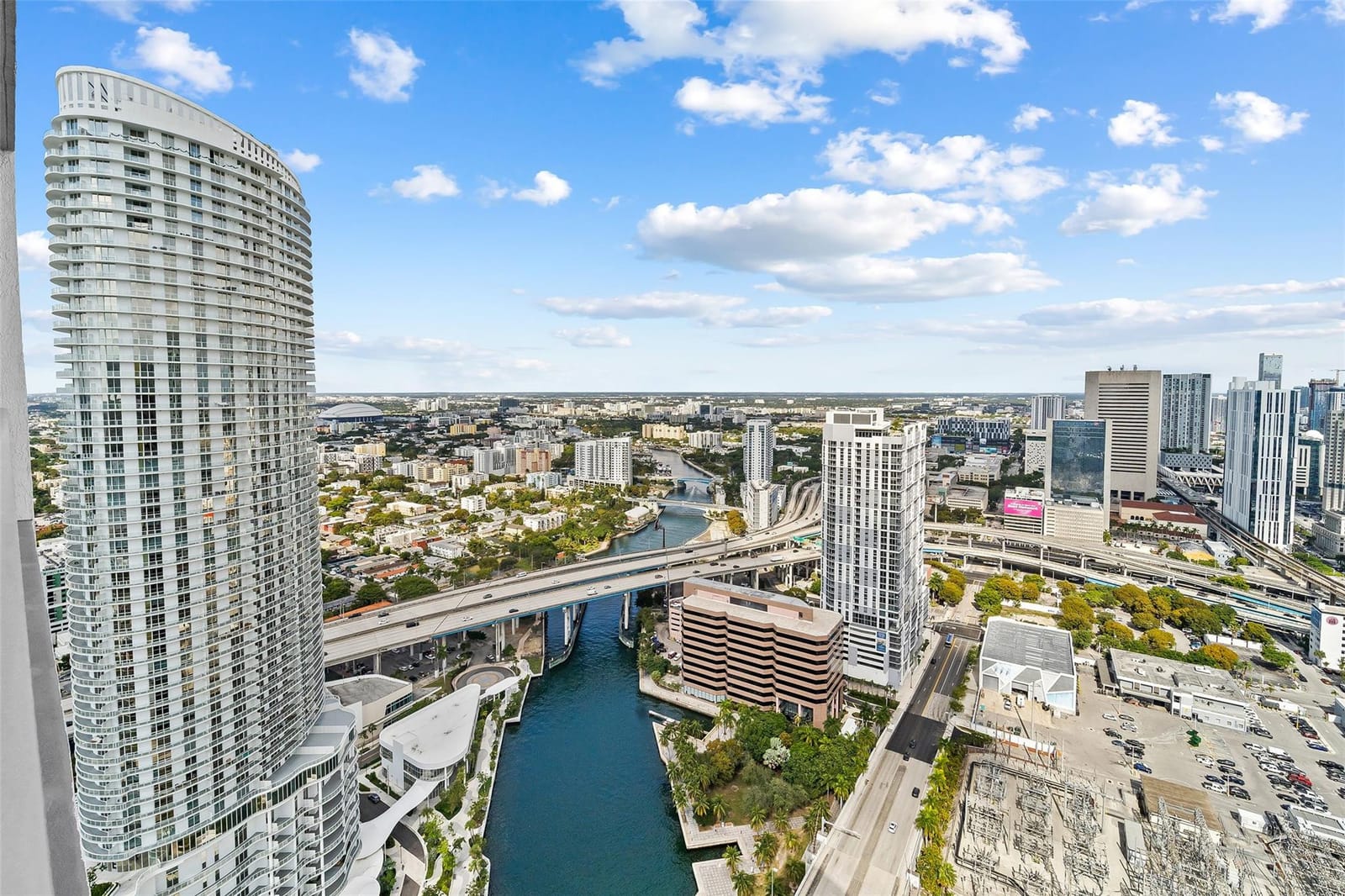185 SW 7th Street 4403, Miami, FL 33130 photo 8