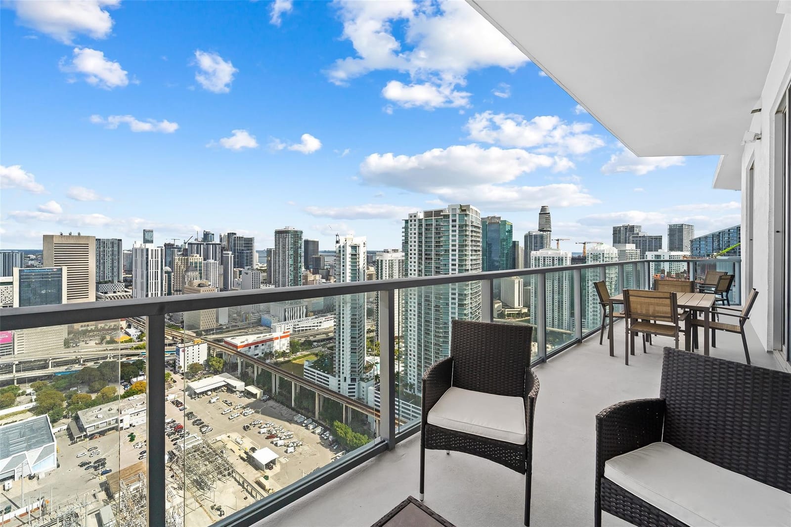 185 SW 7th Street 4403, Miami, FL 33130 photo 9