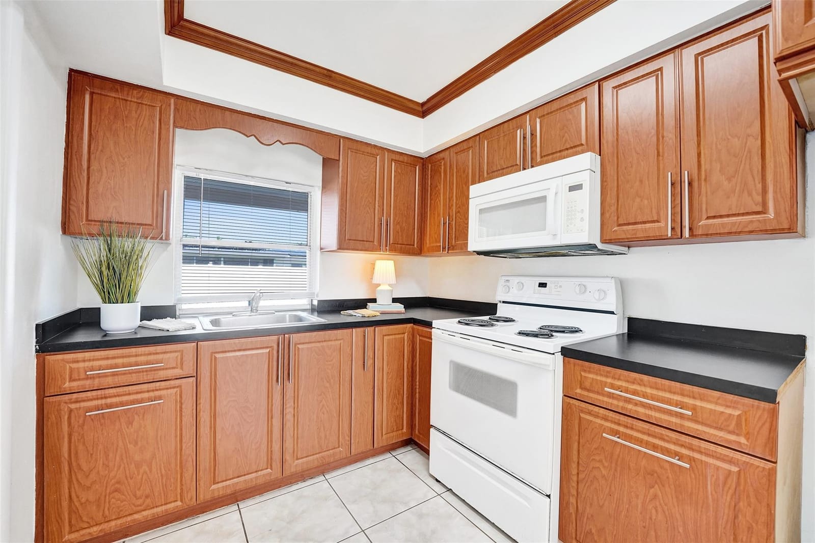 8211 NW 10th Street, Pembroke Pines, FL 33024 photo 13