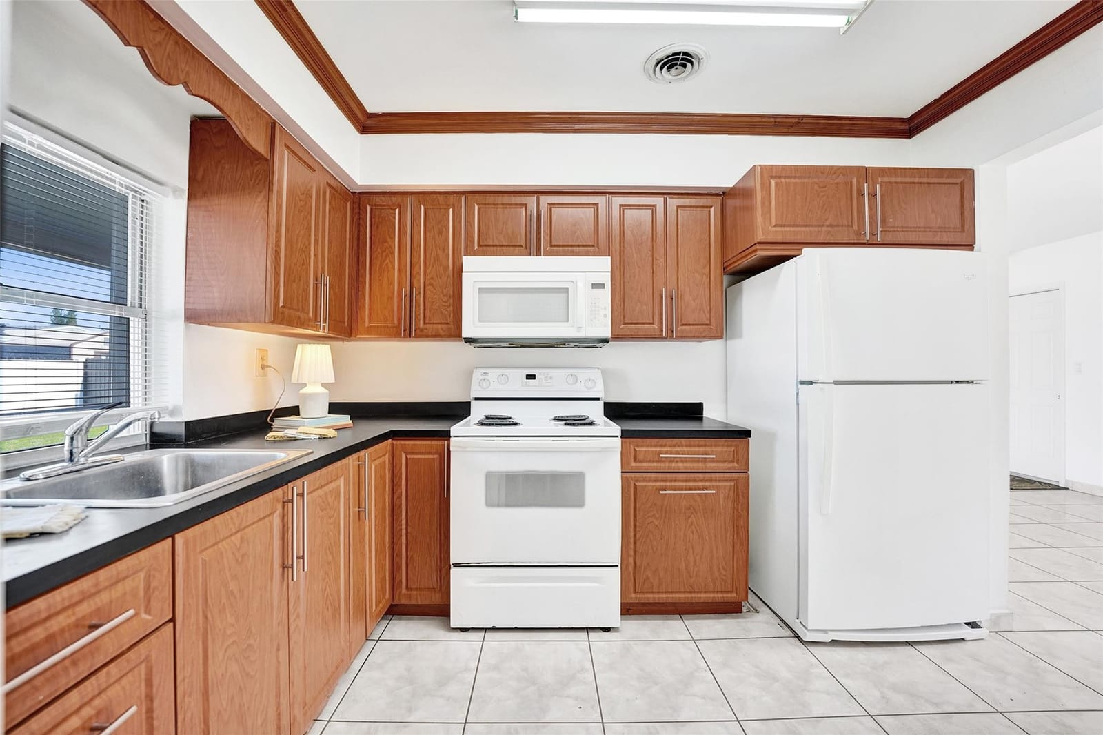 8211 NW 10th Street, Pembroke Pines, FL 33024 photo 15