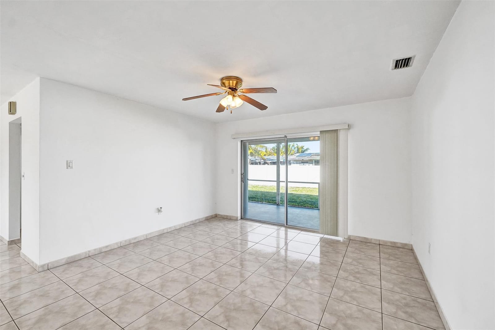 8211 NW 10th Street — photo 7