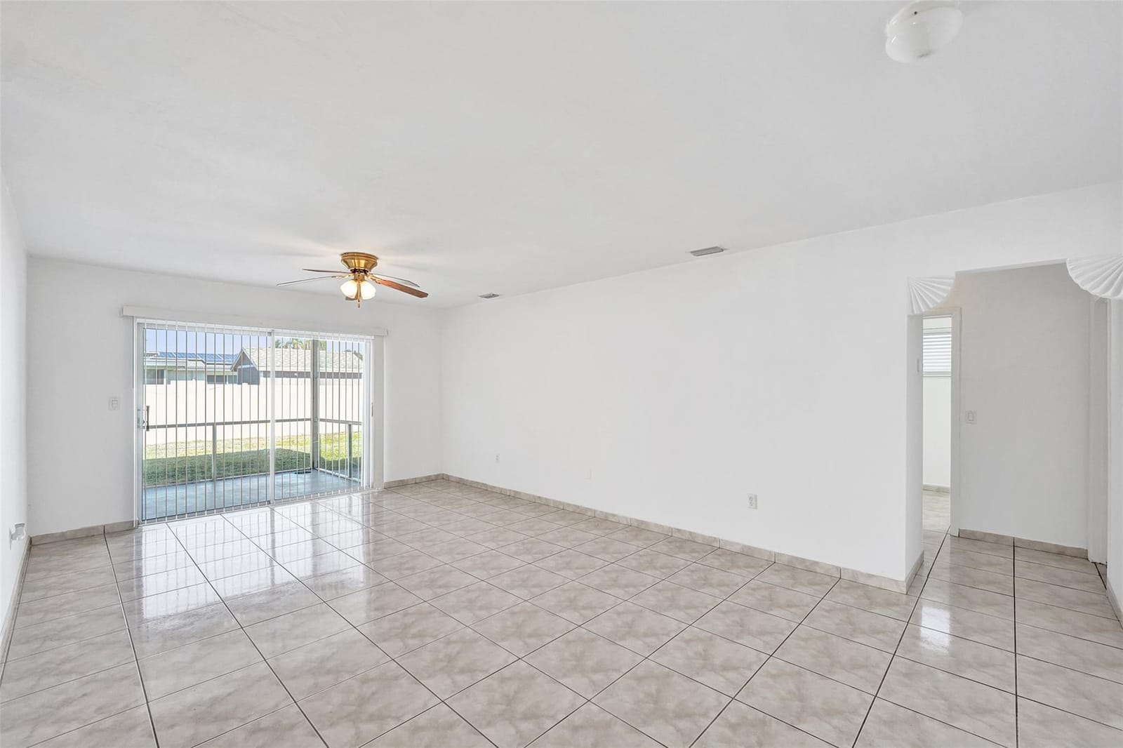 8211 NW 10th Street — photo 8