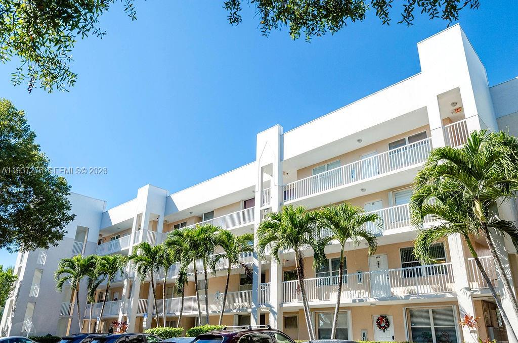 2601 N Nob Hill Road 402, Sunrise, FL 33322, Sunrise