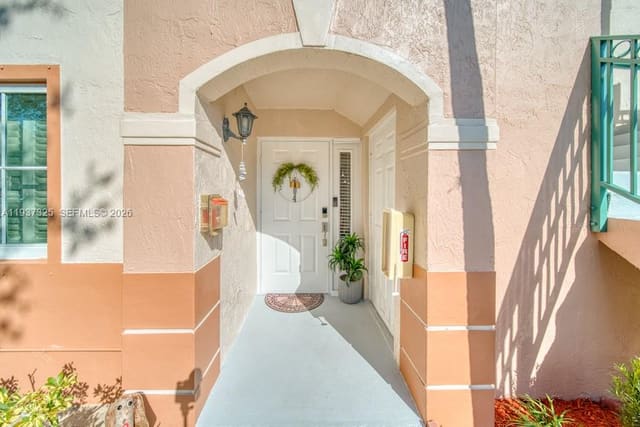 7785 NW 22nd Court 104, Pembroke Pines, FL 33024