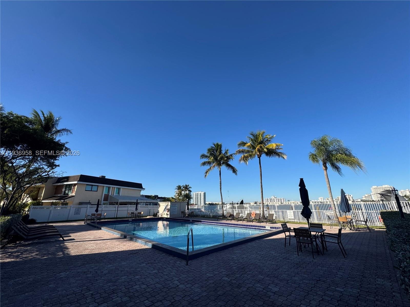 2821 N Miami Beach Boulevard 5P, North Miami Beach, FL 33160 photo 18