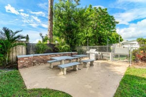 2020 Lake Osborne Drive 10, Lake Worth Beach, FL 33461 photo 24